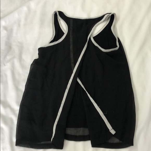 Razorback Tank - Picture 2 of 2